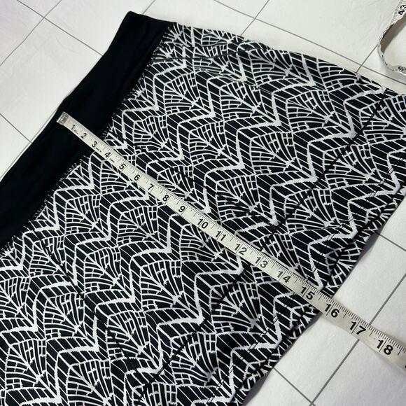 Title Nine Skort Womens XL Black White Printed Pull On Athletic Active Mini Golf - Picture 9 of 9